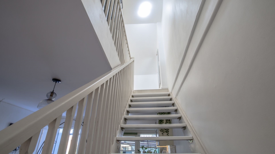 To Let 3 Bedroom Property for Rent in Wynberg Upper Western Cape